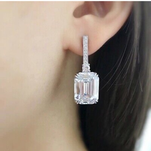 NWT STERLING SILVER DIAMOND EARRINGS - Picture 4 of 4